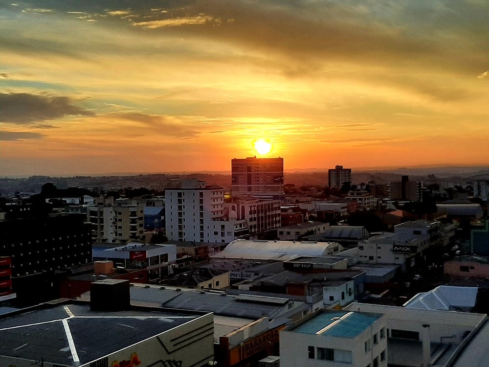 Após tempestades, temperaturas voltam a subir no Paraná a partir de domingo  
