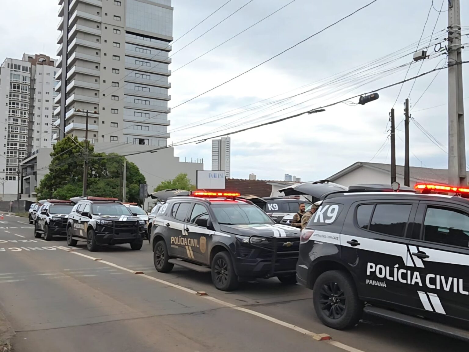 Operação em Guarapuava cumpre 69 mandados e investiga grupo com possível ligação a facção   