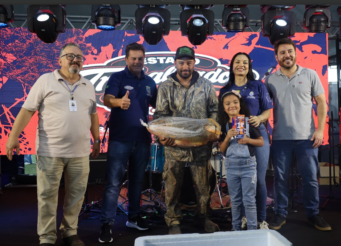 Pescador com carpa de quase 14 quilos vence tradicional torneio de pesca do Dia do Trabalhador em Guarapuava 