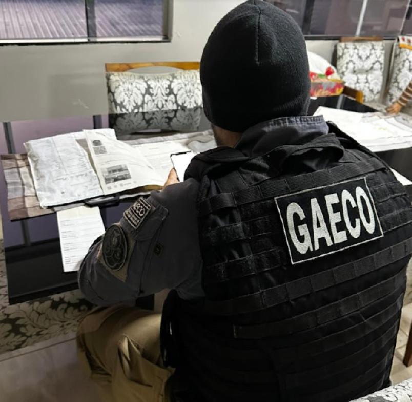 Gaeco de Guarapuava cumpre 41 mandados de busca e apreensão nesta terça (7) em investigação sobre corrupção e fraudes licitatórias em Laranjal e mais 4 municípios  