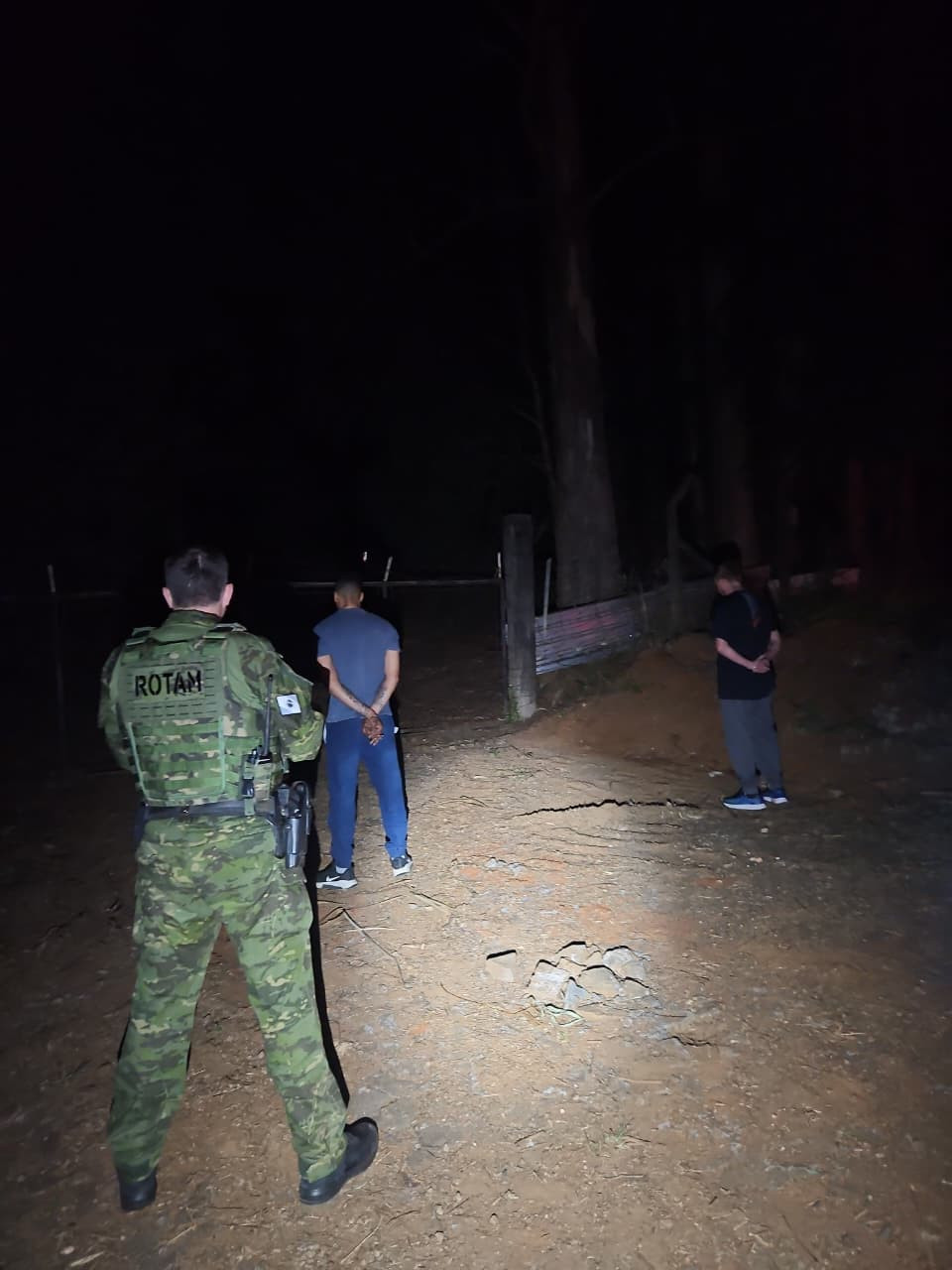 Polícia Militar Ambiental apreende arma adulterada durante patrulhamento em Guarapuava  
