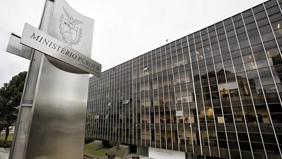 Ministério Publico do Paraná denuncia homem pelos crimes de tortura e lesão corporal qualificada contra os filhos de 3 e 5 anos  